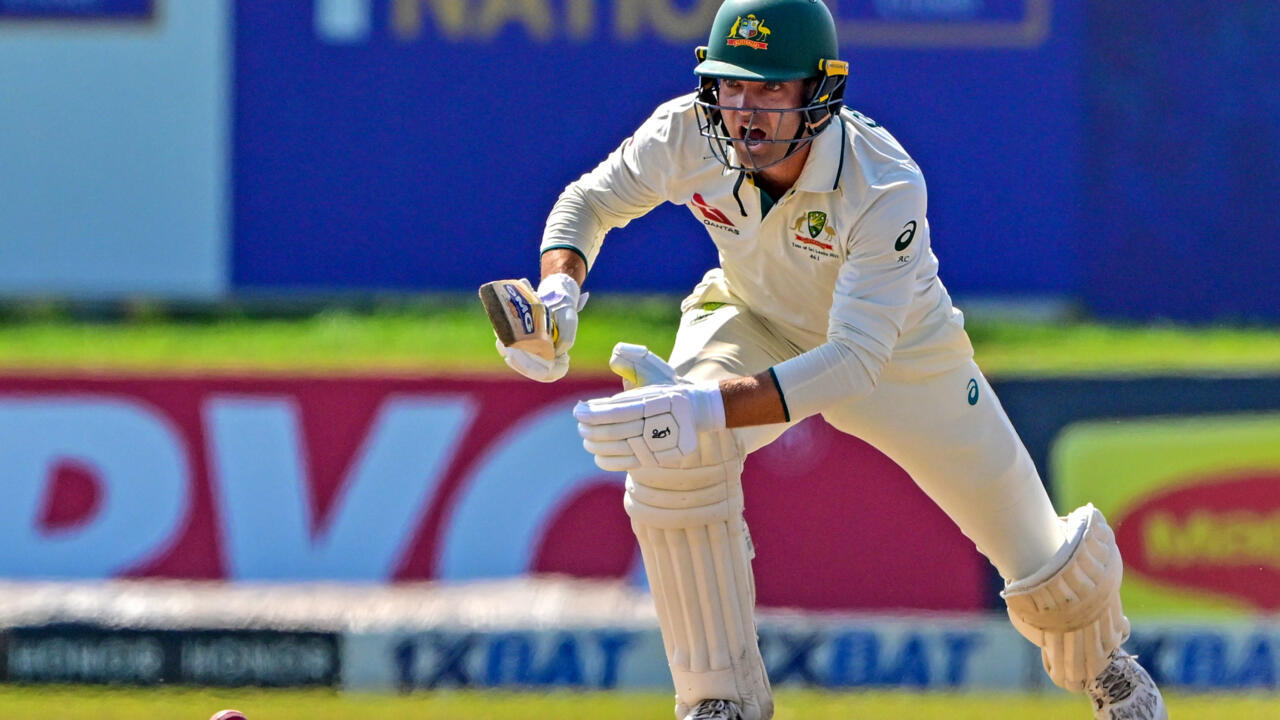 Smith and Carey put Australia in command in Sri Lanka Test