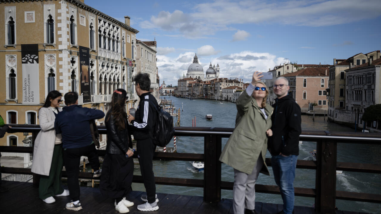 Venice extends tourist tax for 2025