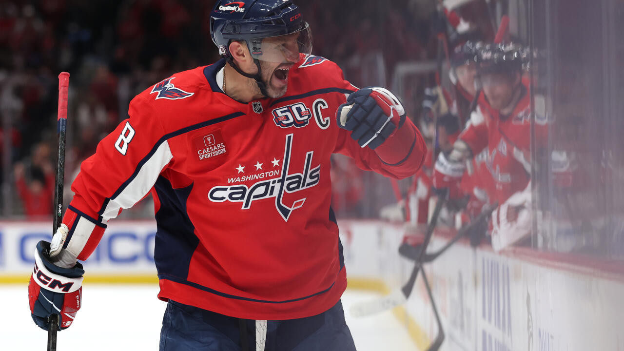 Hat trick pulls Ovechkin closer to Gretzky's NHL goals record